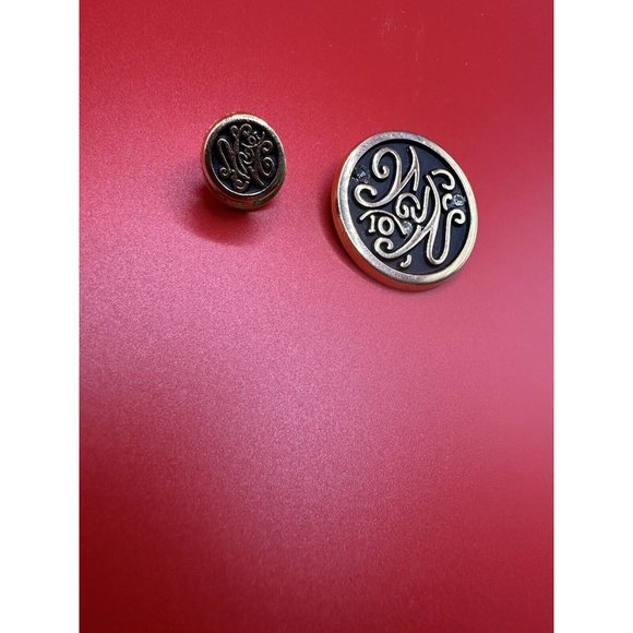 Weight Watchers WW Monogrammed‎ Hat Jacket Pin 10 Years and Mini Lapel Pin - Picture 3 of 3